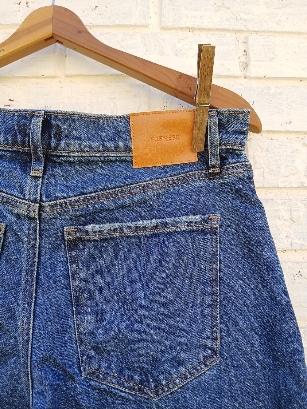 Express Relaxed Wide Leg Jeans Size 8R - Picture 9 of 13